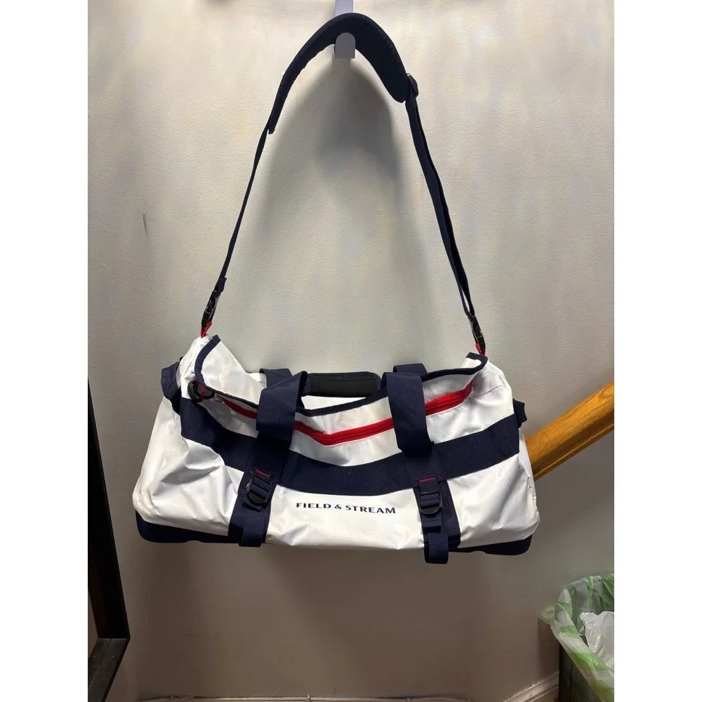 Field & Stream White Navy Red Duffel Bag Travel Weekender Gym‎ Sports